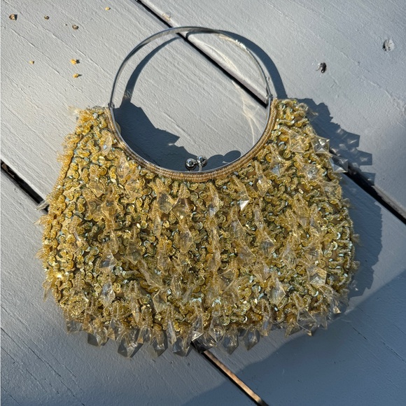 Elegant Gold Beaded & Sequin Evening Bag – Glamorous Ring Handle Purse - Picture 6 of 8